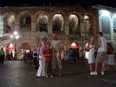 Isvyka i Verona. Operos teatro festivalis 2005..JPG