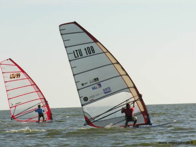 pries veja1.jpg (0 Baitų) Peržiūrėta 7285 kartus(ų) pries veja1.jpg