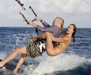 Pitt and angelina kiting.jpg