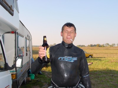 klasikinis egis su klasikiniu komplektu.jpg